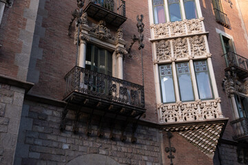 Interesting Art Nouveau Architecture Buildings facade in Barcelona, Spain. (Arquitectura modernista).
These fancy buildings date for the most from the early XXth century.
