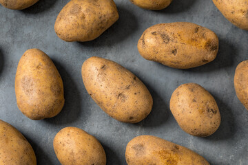 Fototapeta premium Raw Organic Brown Russet Potatoes