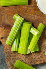 Green Raw Organic Celery Sticks
