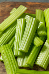Green Raw Organic Celery Sticks