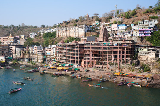Shri Omkareshwar Temple and Narmada River in Omkaleshwar, Madiya Pradesh