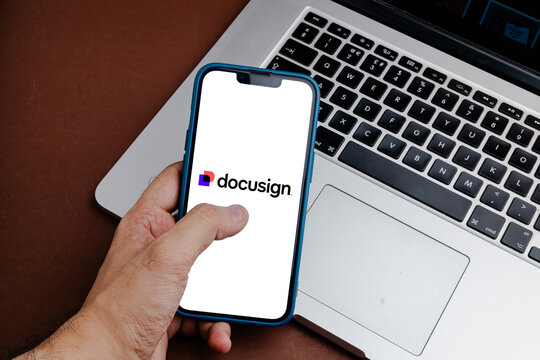 DocuSign &ndash; Global Leader in Electronic Signatures and Intelligent Agreement Management Offering Secure Digital Contract Solutions, Workflow Automation, and AI-Powered Compliance 