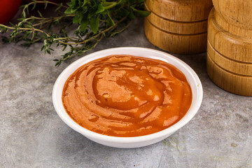 Tasty burger sauce in the bowl