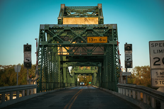 West Side Entrance of the Freeport Bridge &ndash; Steel and Sky Perspective