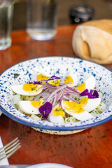 salad eggs and onion