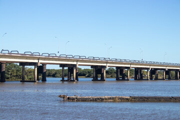 Puente que une Uruguay con Brasil