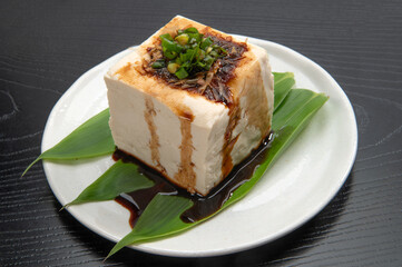 沖縄の伝統食品、島豆腐