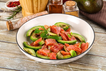 Salad with avocado and salmon