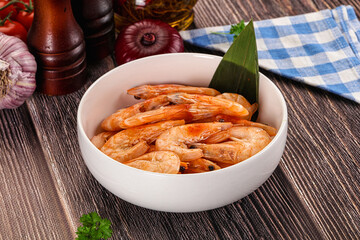 Steamed red prawn with spices