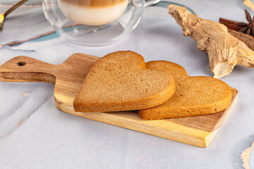 Sweet ginger cookies for snack
