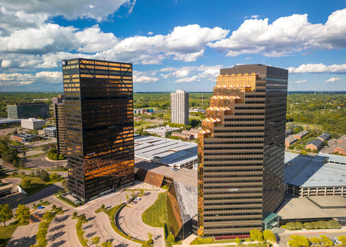 Southfield is a northern suburb of Metro Detroit, The city is home to the Southfield Town Center complex tenants include Plante Moran, AIAG, Ciena healthcare.