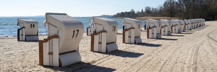 Strandkörbe am Badestrand der Müritz, Klink, Müritz, Mecklenburgische Seenplatte, Mecklenburg,...