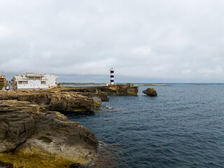 Fototapeta premium Faro de la Colonia de Sant Jordi en la Isla de Mallorca, Baleares
