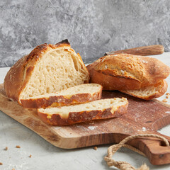 Selbstgebackenes Brot