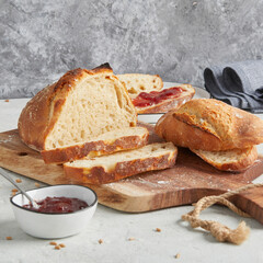 Selbstgebackenes Brot