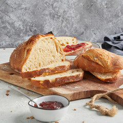 Selbstgebackenes Brot