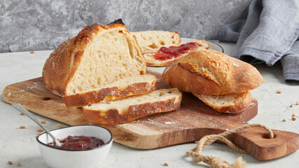 Selbstgebackenes Brot