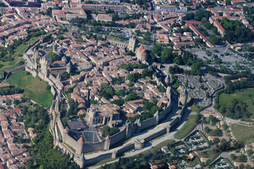 Survol en avion de Carcassonne et des Châteaux Cathares