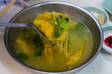 wonton soup
