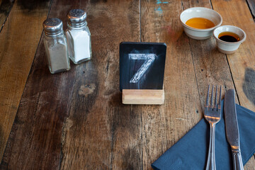 No 7 Place Setting