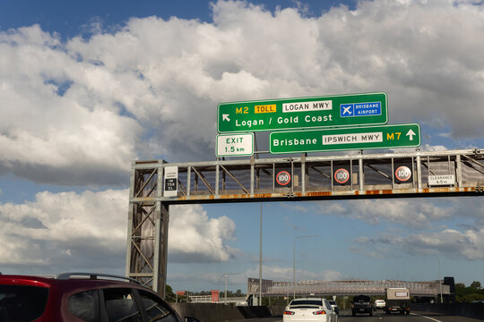 street signs above the Ipswich Motorway towards Brisbane