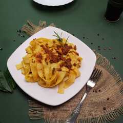 Piatto con pappardelle al ragù di Cinghiale 