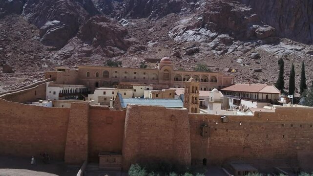 🎥 Stunning 4K Drone Footage of Saint Catherine Mountains &ndash; South Sinai, Egypt 🌄

