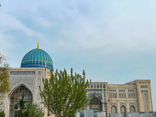 Hazrati Imam Complex an Barakhan Madrasah, complex and ensemble