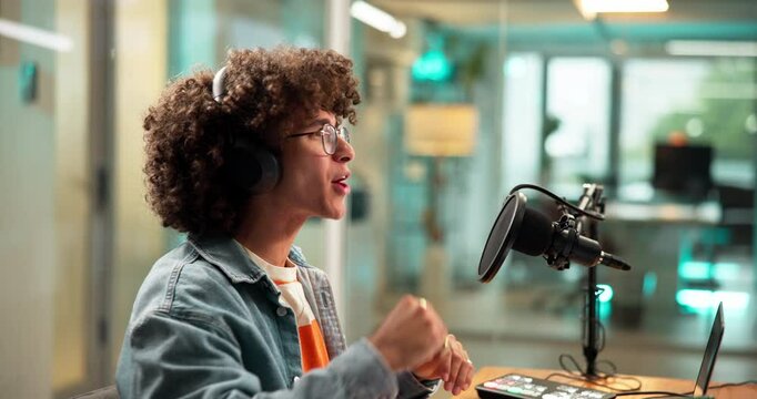 Radio, talking or man with mic, live stream or hosting for advice on website, platform or production. Audio conversation, explain or streamer with headphones for podcast, voice or tech for broadcast