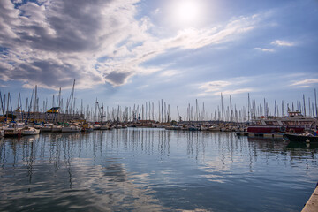 Le port de Toulon ville de la méditerranée en France