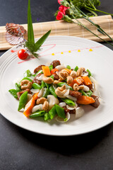 Stir-fried Dried Beef with Papaya, Honey Bean, Lily and Cashew Nuts