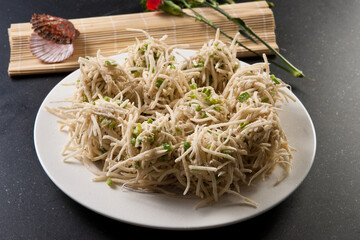 Steamed Whole Grain Oat Noodle Meatballs