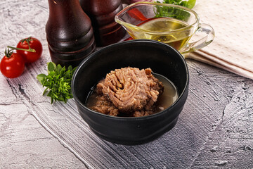 Canned tuna preserve for salad