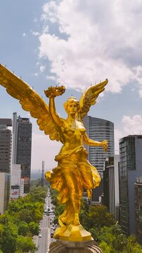 Angel de la Independencia, Avenida Paseo de la Reforma, Ciudad de M&eacute;xico, video con Dron