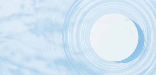 水面に浮かぶ白い円柱の台座。波紋。木の葉の影。俯瞰。コピースペース。3D（横長）