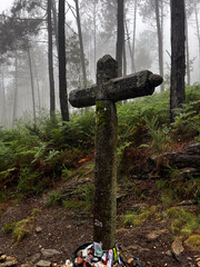 Serra da Labruja, cruz des Franceses, ou cruz dos mortos, cross of the dead on the mountain of the witch along the pilgrimage on the road to Santiago in Portugal