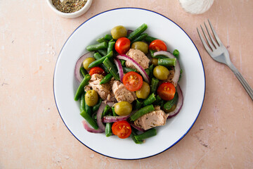 Nicoise salad with tuna and green bean