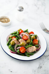 Nicoise salad with tuna and green bean