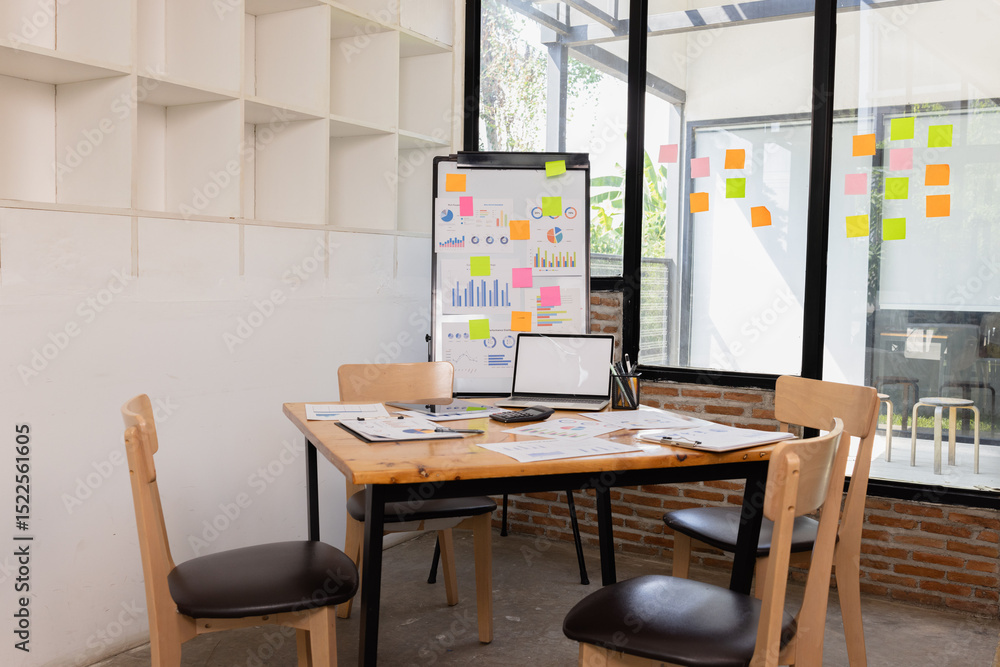 Aufkleber presentation dashboard analysis data in modern office and meeting room.