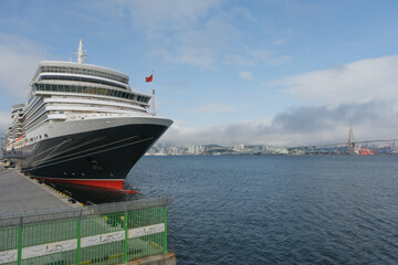 Classic ocean liner cruiseship cruise ship Elizabeth in port of Busan Pusan, South K with...