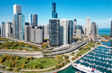 Chicago downtown city park and marina skyline. Autumn city landscape. Cityscape with fall city park. Chicago cityscape skyline architecture. Skyscraper landscape. Chicago cityscape marina