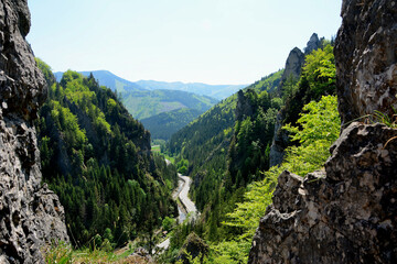 Dolina Vratna  w Małej Fatrze. Widok ze Zbójnickiego Chodnika © Hanna