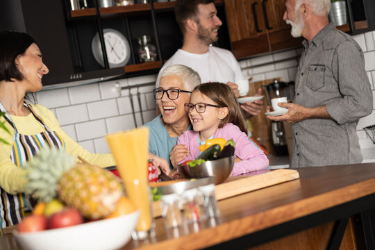 Multi-generation family in the kitchen