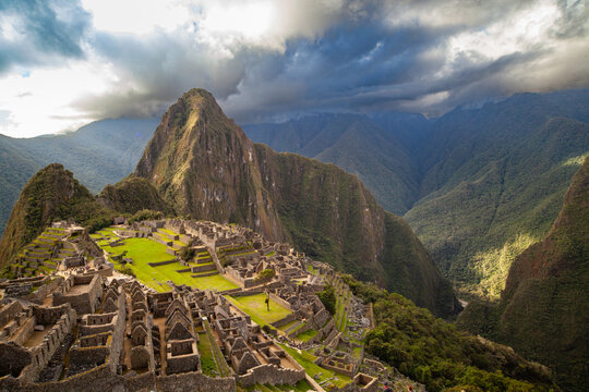 Machu Picchu, Incas Empire Lost Capital City, Ancient Temple Ruins in Andes Sacred Valley, Huayna Picchu Mountain Peak, Peru