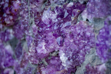 Naklejka premium Parede Coberta com Cristais de Ametista - Ametista do Sul - RS 