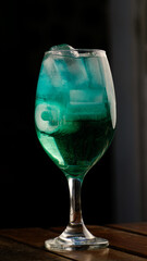 Bebidas de lujo. Fotos decocteles para bares, restaura tes yamantes de la mixologia 