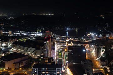 Obraz premium ［山口県下関市］下関海峡ゆめタワーからの夜景眺望