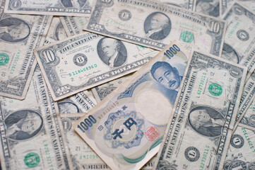 The yen and dollar