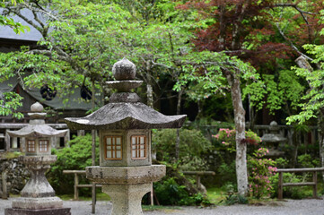 丹生都比売神社の石灯籠
