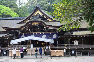 大神神社の社殿